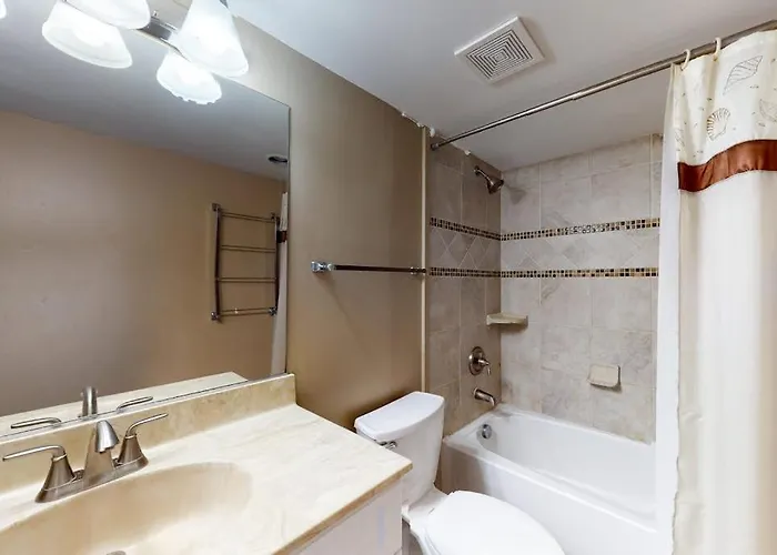 Classic Beachfront With Private Balcony Views Pools Tennis & New Hvac Ocean City