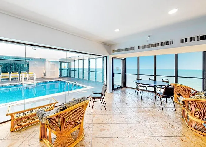 Classic Beachfront With Private Balcony Views Pools Tennis & New Hvac Holiday home