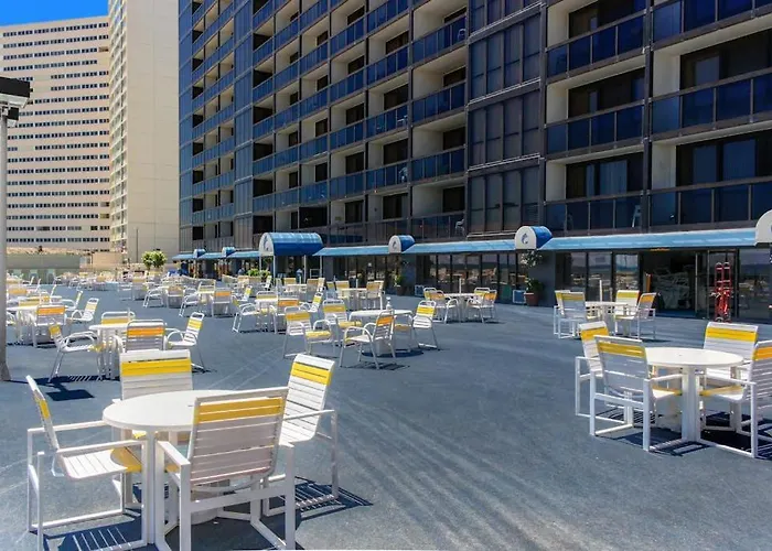 Classic Beachfront With Private Balcony Views Pools Tennis & New Hvac Holiday home Ocean City