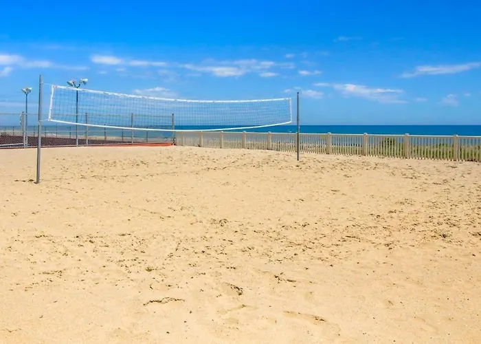 Holiday home Classic Beachfront With Private Balcony Views Pools Tennis & New Hvac Ocean City