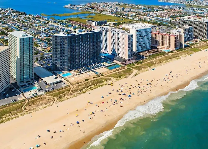 Classic Beachfront With Private Balcony Views Pools Tennis & New Hvac Ocean City